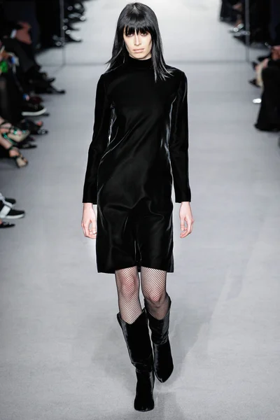 Look 1